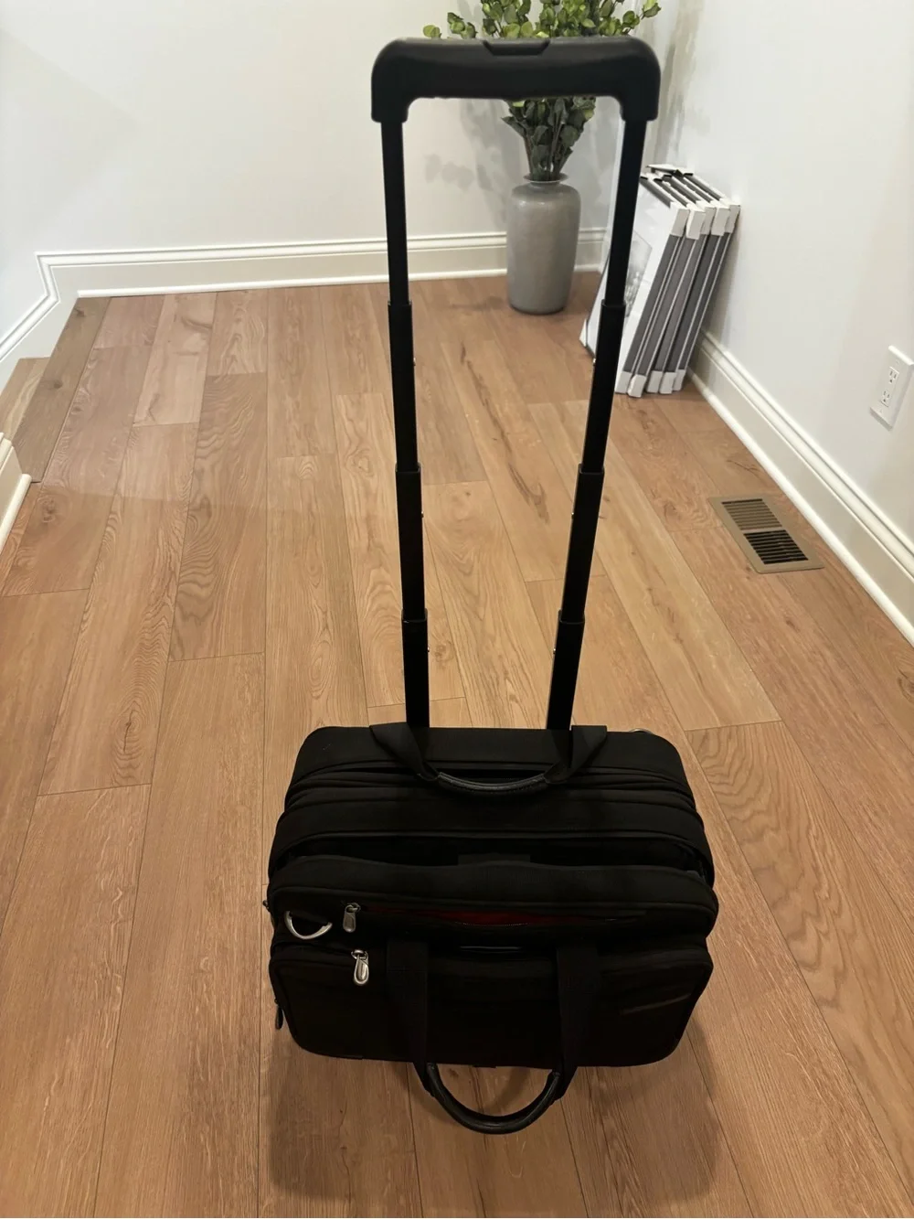 Briggs & Riley durable black